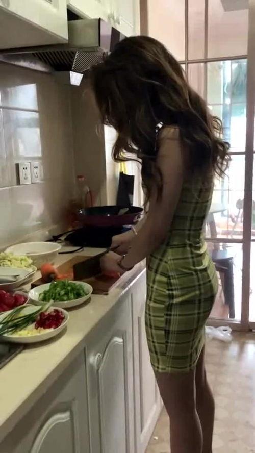 吃瓜少女煮饭视频下载,少女煮饭视频下载，美食之旅开启！